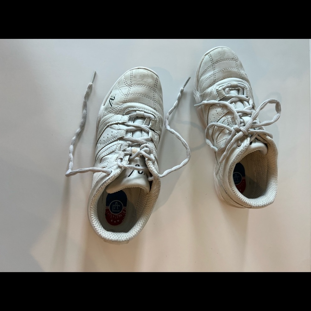 Varsity Cheer Shoes 5.5 Worn